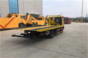 阳谷非事故拖车